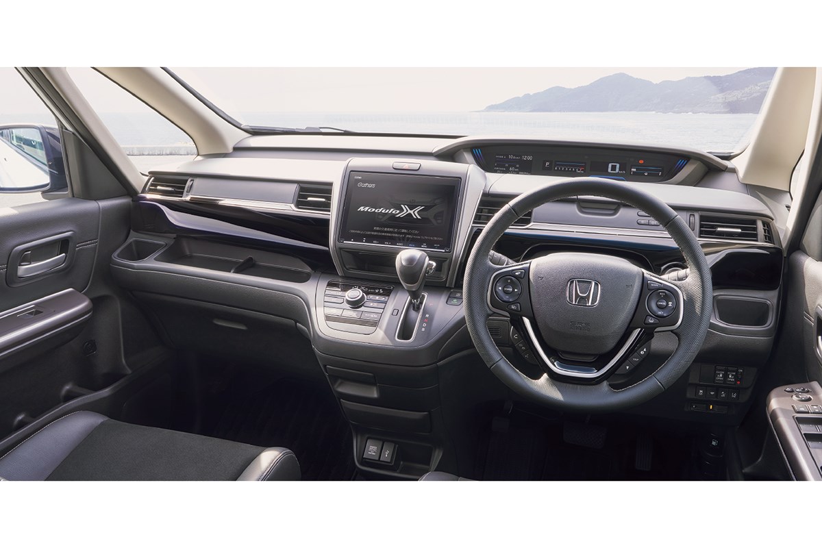 フリード モデューロ Xがmc 標準車と70万円の価格差は妥当なのか Carview 自動車情報サイト 新車 中古車 Carview