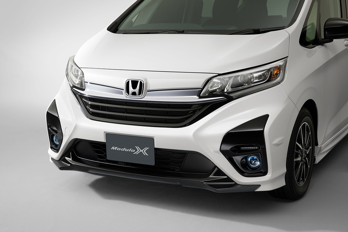 フリード モデューロ Xがmc 標準車と70万円の価格差は妥当なのか Carview 自動車情報サイト 新車 中古車 Carview