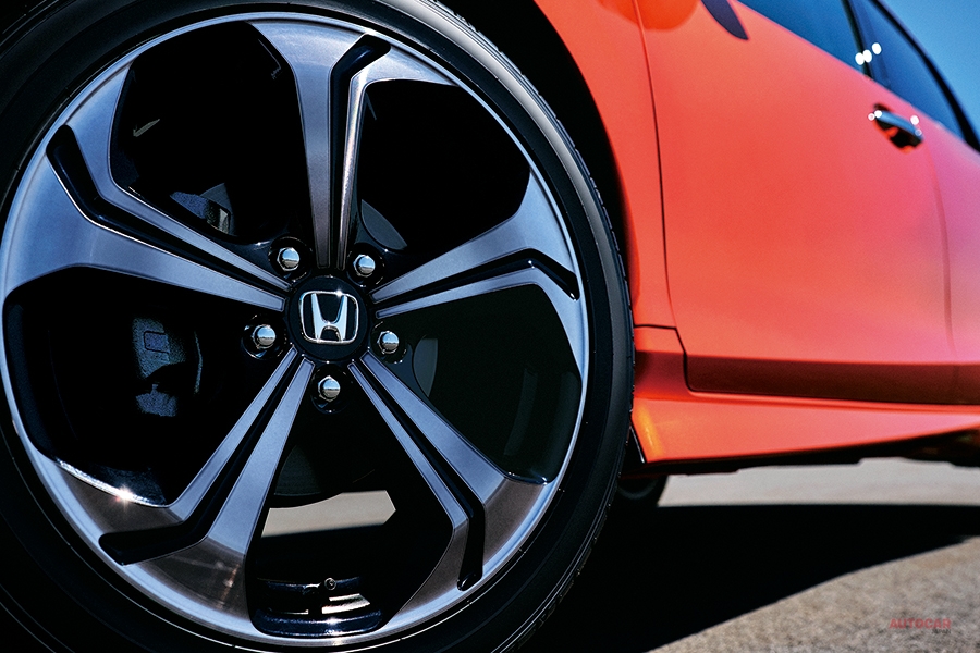 ホンダ ジェイドの大きな決断 レヴォーグ 意識 不人気脱却めざす Autocar Japan 自動車情報サイト 新車 中古車 Carview
