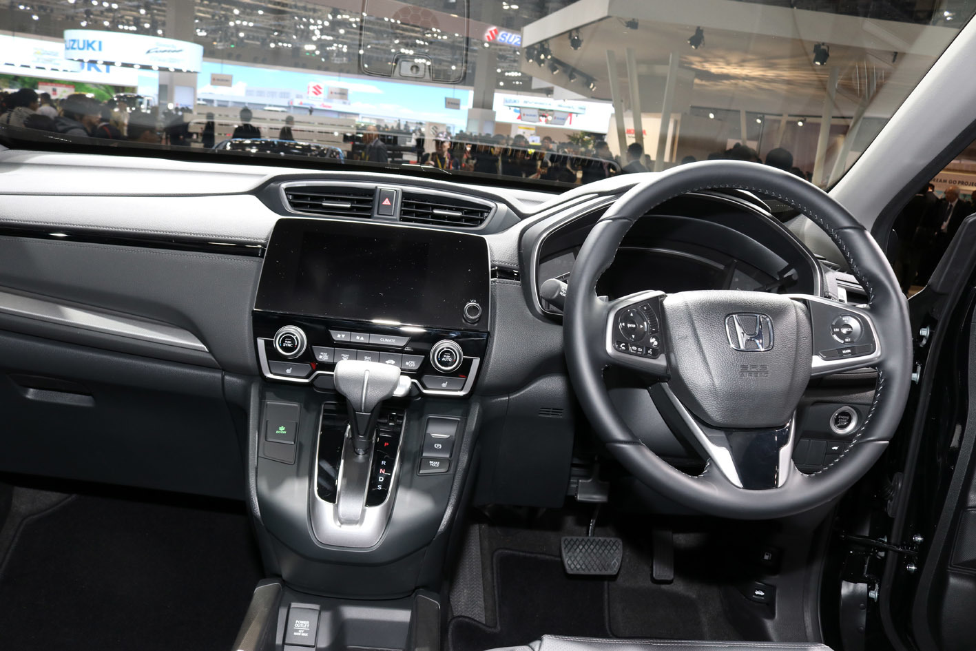 新情報キャッチ ホンダ新型cr Vはハイブリッドと３列シートで勝負 ベストカーweb 自動車情報サイト 新車 中古車 Carview