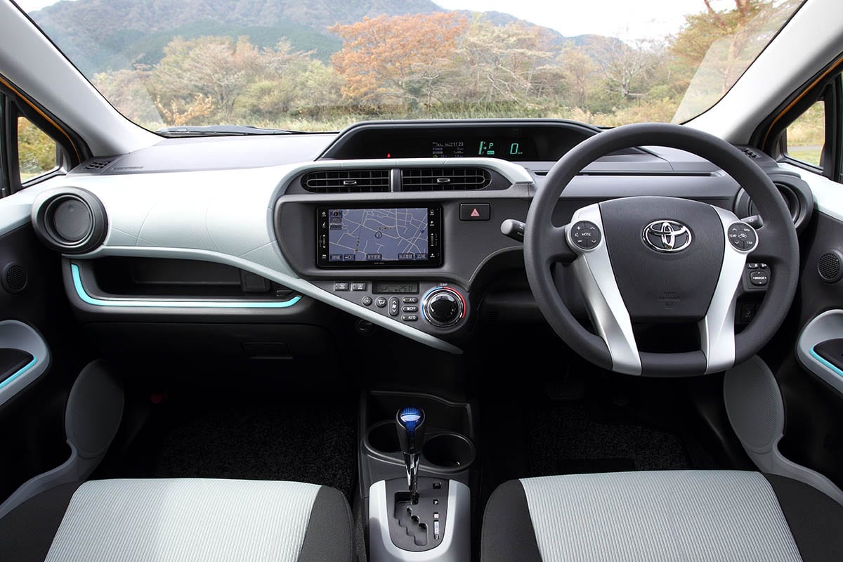 トヨタ Nhp10 Nhp10hアクア 11年12月 14年11月 中古車選びに役立つ 当時モノ 新車レビュー スタイルワゴン ドレスアップナビ 自動車情報サイト 新車 中古車 Carview