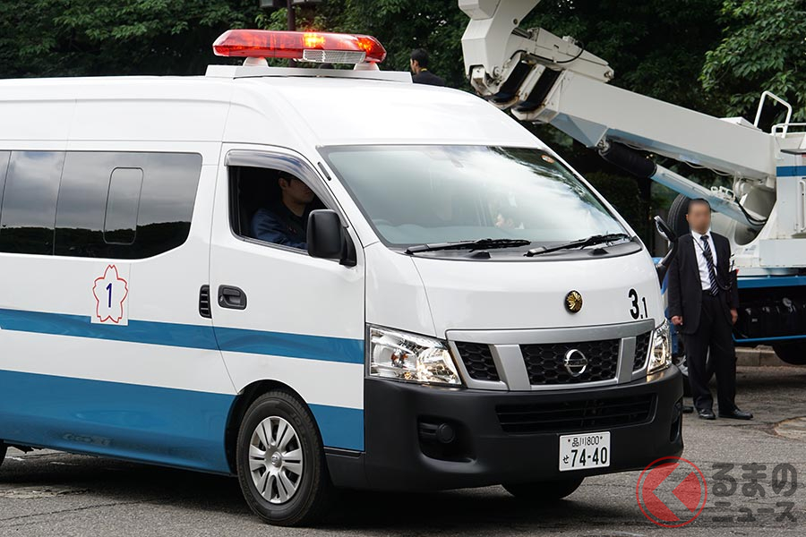 警察車両はトヨタ 日産ばかり セダンとワゴンで異なるワケとは くるまのニュース 自動車情報サイト 新車 中古車 Carview