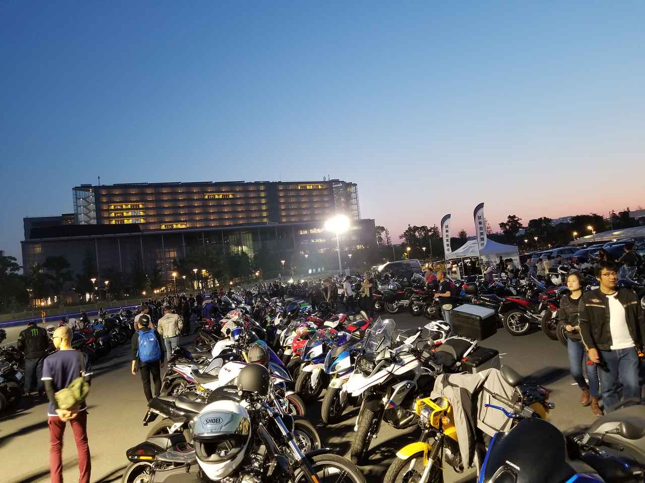 東京 お台場で開催された バイクの夜祭りに行ってきました 大関さおり Webオートバイ の写真 自動車情報サイト 新車 中古車 Carview