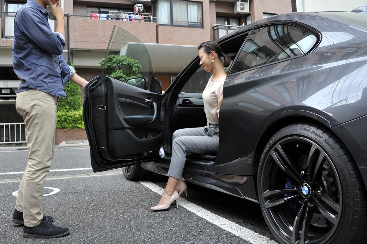昔の常識では恥をかく コロナ禍で急増中のドライブデートで 本当に女子が求める ６つのエスコートとは Web Cartop 自動車情報サイト 新車 中古車 Carview