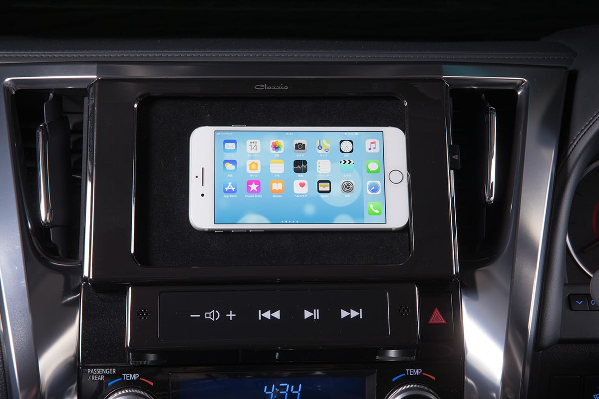 スマホやタブレット を本気でヘッドユニットにするクラッツィオが作ったナビレス化キットがすごい トヨタ 30アルファード ヴェルファイア スタイルワゴン ドレスアップナビ 自動車情報サイト 新車 中古車 Carview