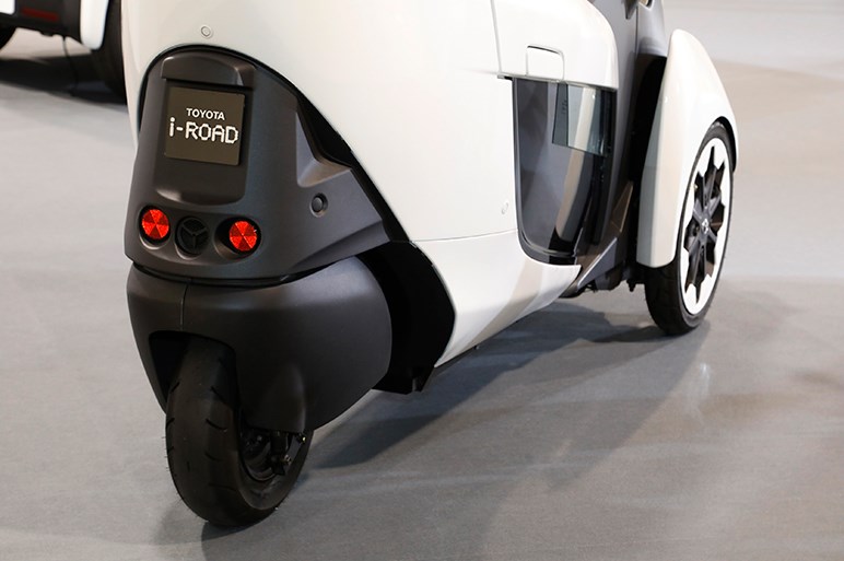 トヨタが来年冬に発売する 2人乗りお買い物ev は高齢化社会を見据えた新規格車だった Carview 自動車情報サイト 新車 中古車 Carview