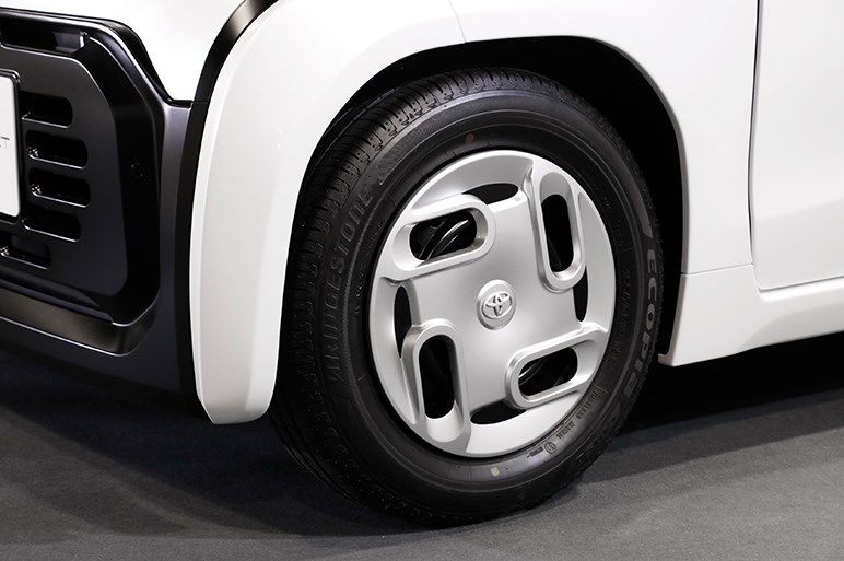 トヨタが来年冬に発売する 2人乗りお買い物ev は高齢化社会を見据えた新規格車だった Carview 自動車情報サイト 新車 中古車 Carview