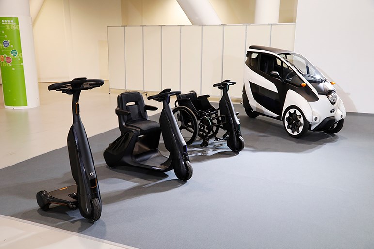 トヨタが来年冬に発売する 2人乗りお買い物ev は高齢化社会を見据えた新規格車だった Carview 自動車情報サイト 新車 中古車 Carview