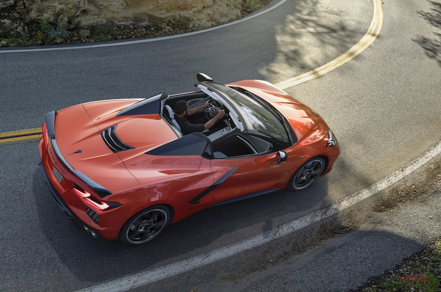 新型シボレー コルベット コンバーチブル 初の電動格納ハードトップを採用 Autocar Japan 自動車情報サイト 新車 中古車 Carview