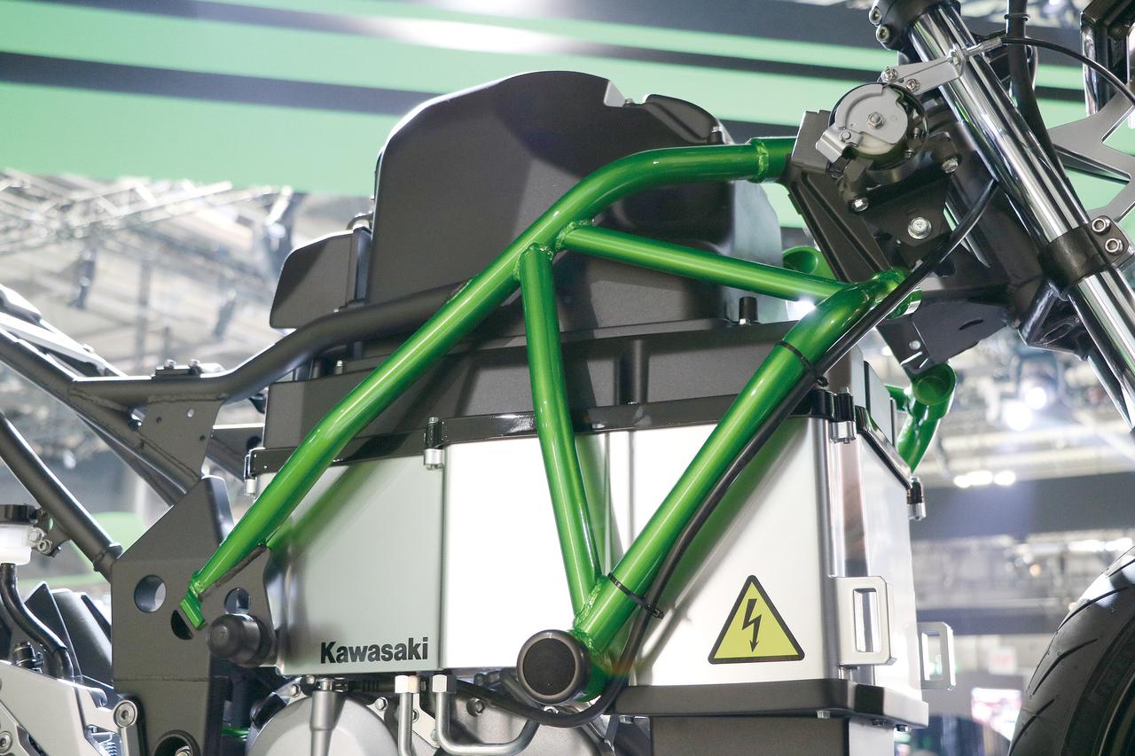 カワサキが突如発表した電動バイク「EV PROJECT」を考察！ 4速マニュアルミッションに回生ブレーキも搭載