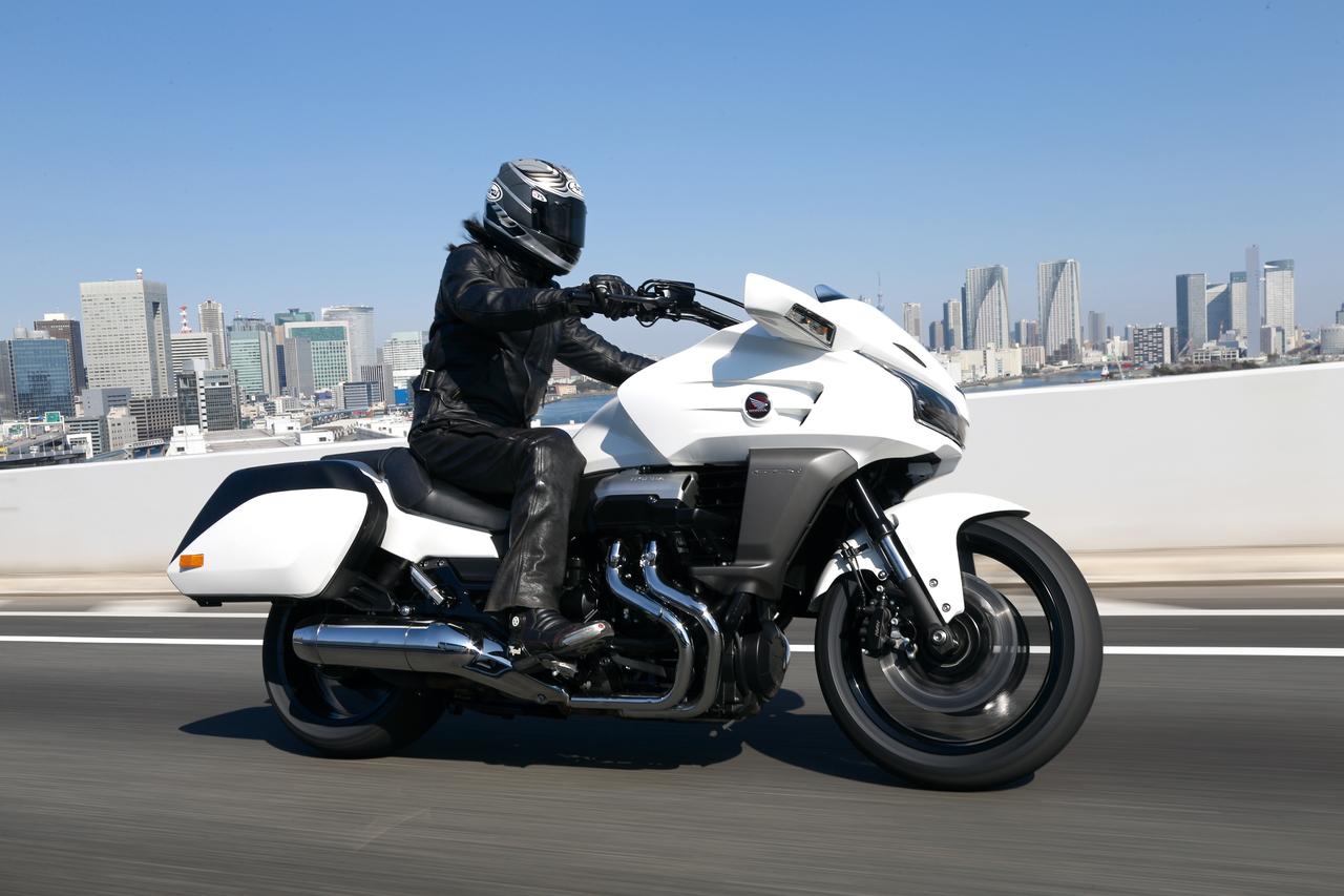 ホンダのbigクルーザー攻勢が止まらない Honda Ctx1300 14年 試乗インプレ Webオートバイ 自動車情報サイト 新車 中古車 Carview