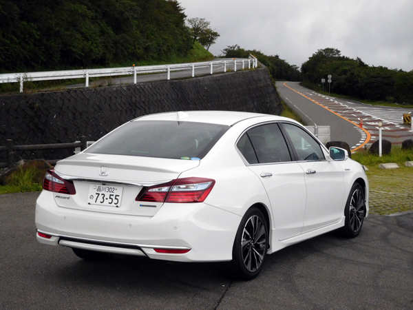 アコードハイブリッド試乗レポート 大人のセダンに相応しい上級ハイブリッドセダン Auto Prove 自動車情報サイト 新車 中古車 Carview