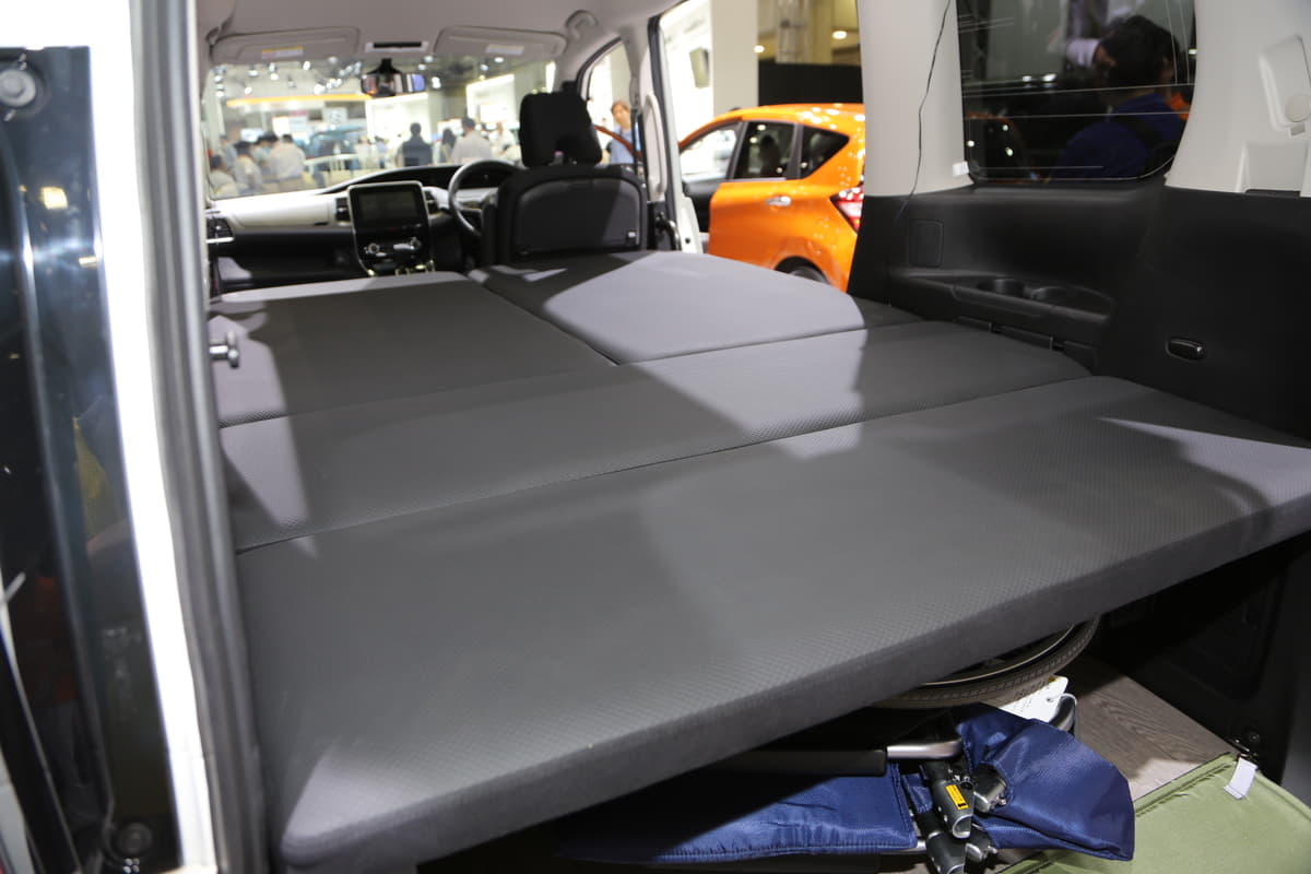 障がい者にもアウトドア体験を 日産セレナに車中泊を可能とした福祉車両 Auto Messe Web 自動車情報サイト 新車 中古車 Carview