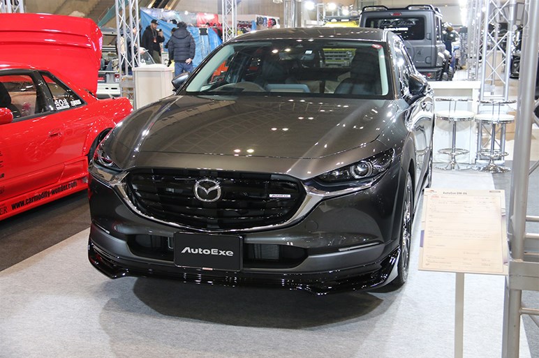 オートエクゼがマツダ Cx 30のチューニングキット装着車をお披露目 東京オートサロン Carview 自動車情報サイト 新車 中古車 Carview