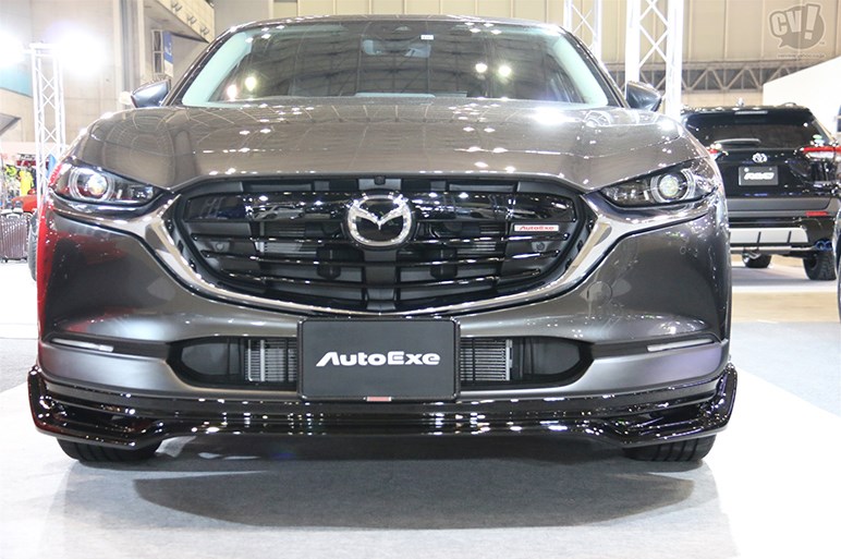 オートエクゼがマツダ Cx 30のチューニングキット装着車をお披露目 東京オートサロン Carview 自動車情報サイト 新車 中古車 Carview