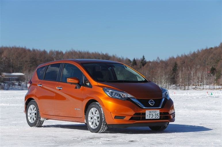 日産氷上試乗会でノートe Powerの価値を再確認 Gt Rやzなども Carview 自動車情報サイト 新車 中古車 Carview