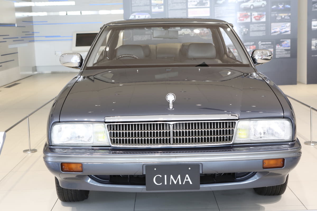 高級車に採用されたボンネット上のフードマスコットはなぜ消えた Auto Messe Web 自動車情報サイト 新車 中古車 Carview