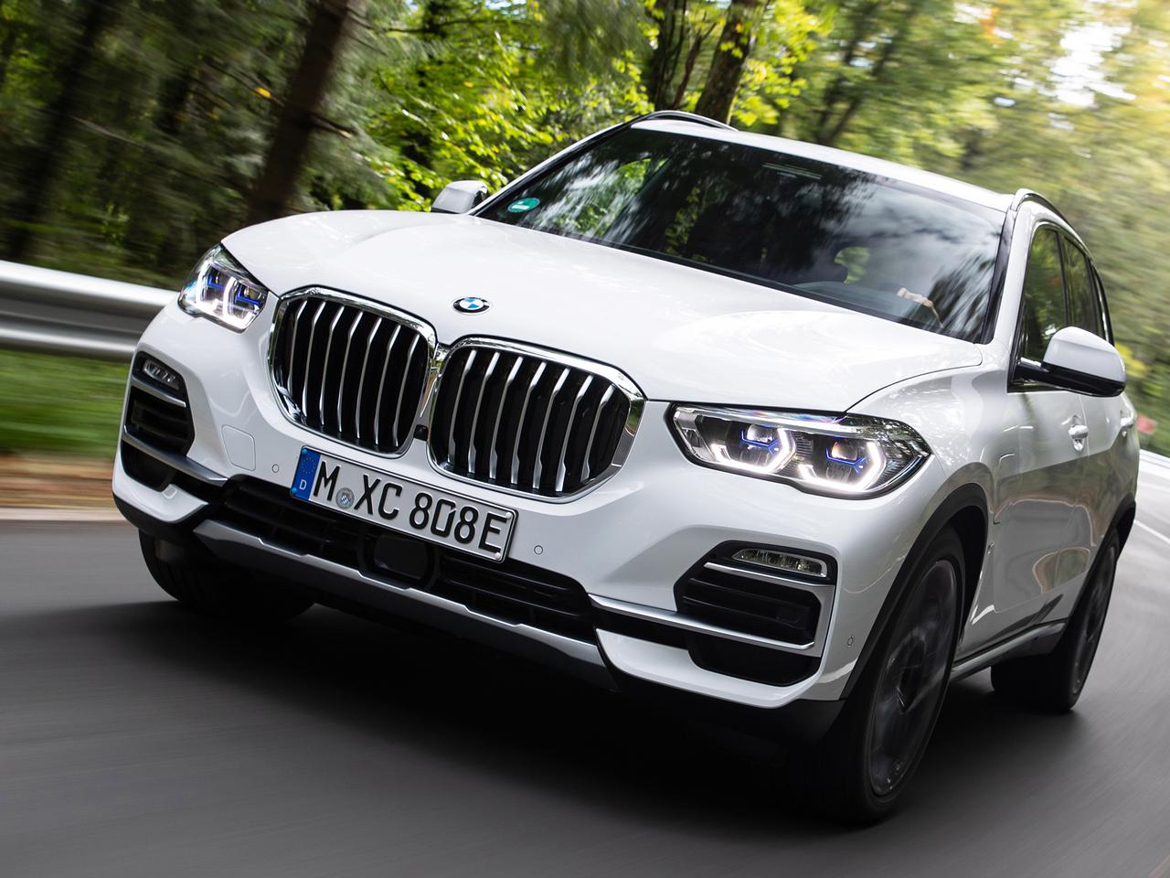 Bmw X5に V8ツインターボの高性能モデル M50i とプラグインハイブリッド Xdrive45e を追加 Webモーターマガジン 自動車情報サイト 新車 中古車 Carview