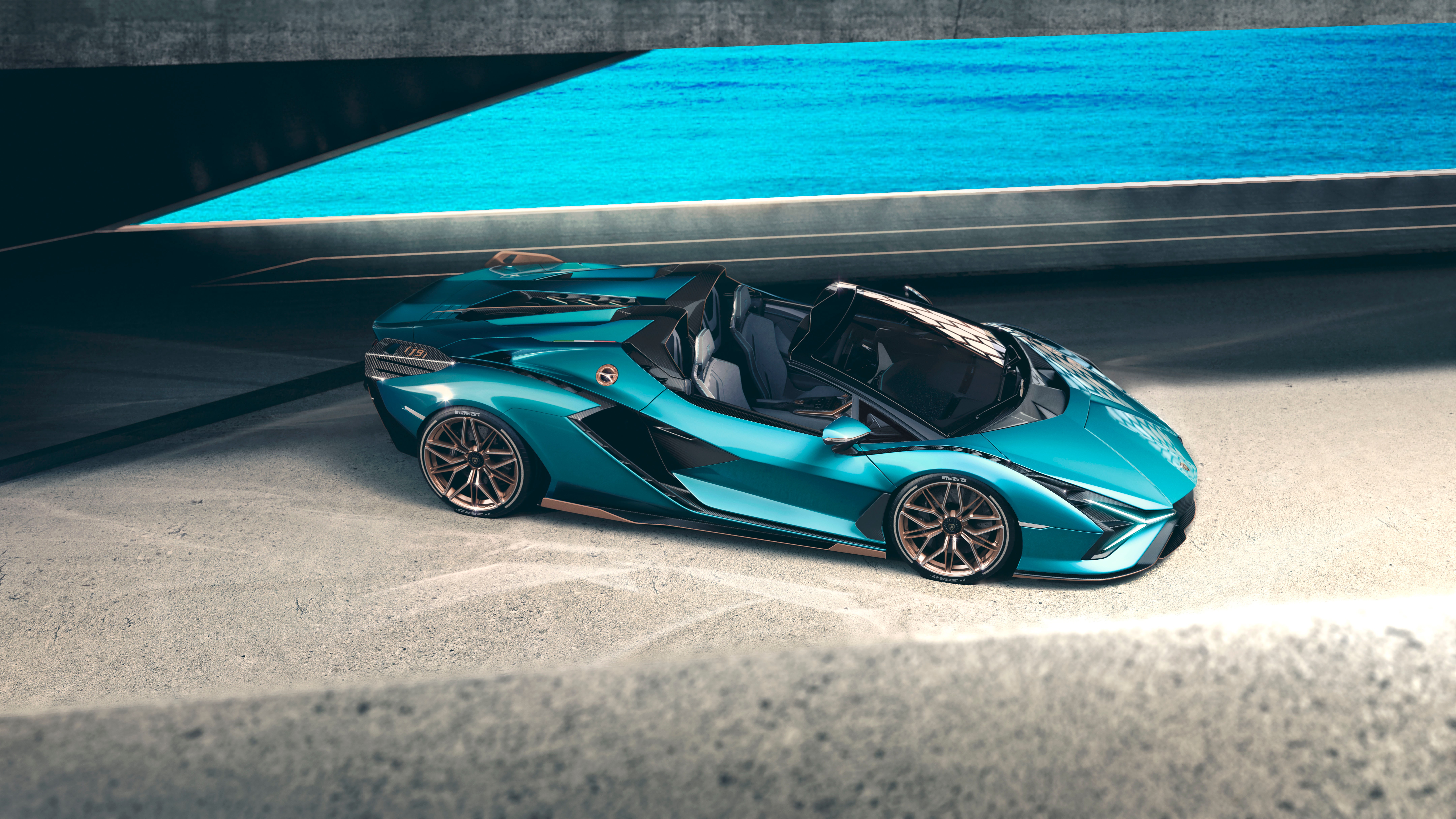 ランボルギーニ初のハイブリッド オープン シアン ロードスター デビュー Gq Japan 自動車情報サイト 新車 中古車 Carview