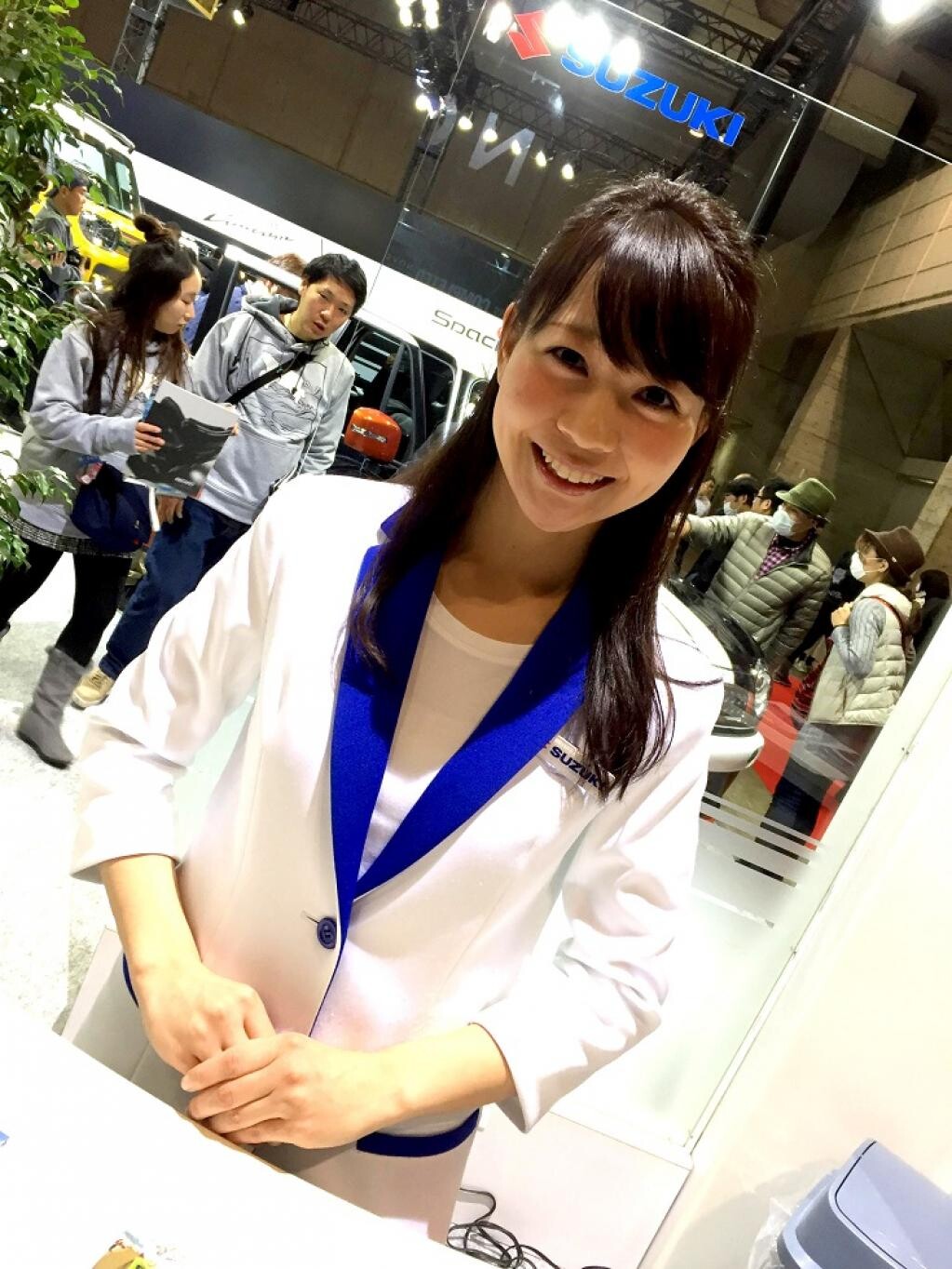 接写　　キャンギャル セクシー＆ビューティなキャンギャルをチェック！「キャンギャル＆コンパニオン特集 その２」【東京オートサロン2018】（MotorFan） |  自動車情報・ニュース - carview!