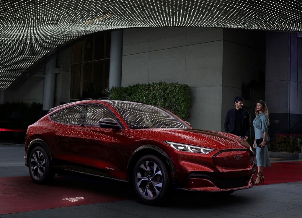 マスタングにピュアevのクーペsuvが フォード マスタング マッハe を新設定 Laショー19で披露 Motorfan 自動車情報サイト 新車 中古車 Carview