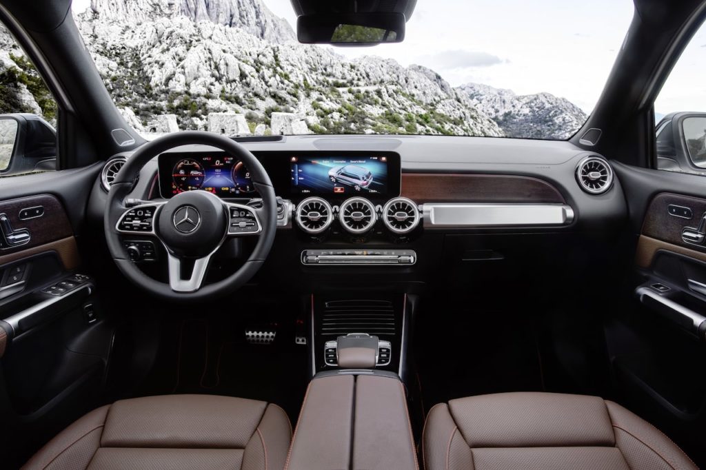 メルセデス ベンツglbの本国価格を発表 最新ガジェットを満載した新型コンパクトsuv Genroq Web の写真 自動車情報サイト 新車 中古車 Carview