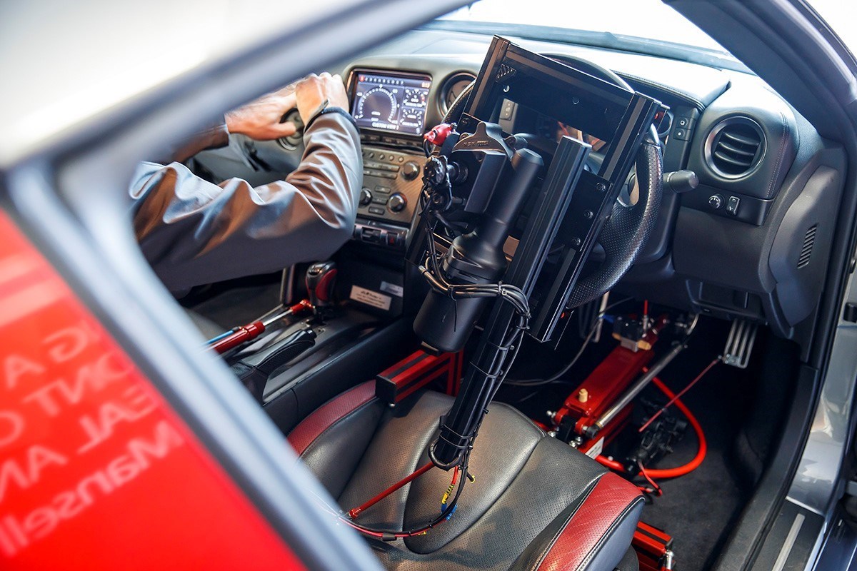Gt Rをps4のコントローラーで操作 シルバーストーンを211km Hで疾走 Carview 自動車情報サイト 新車 中古車 Carview