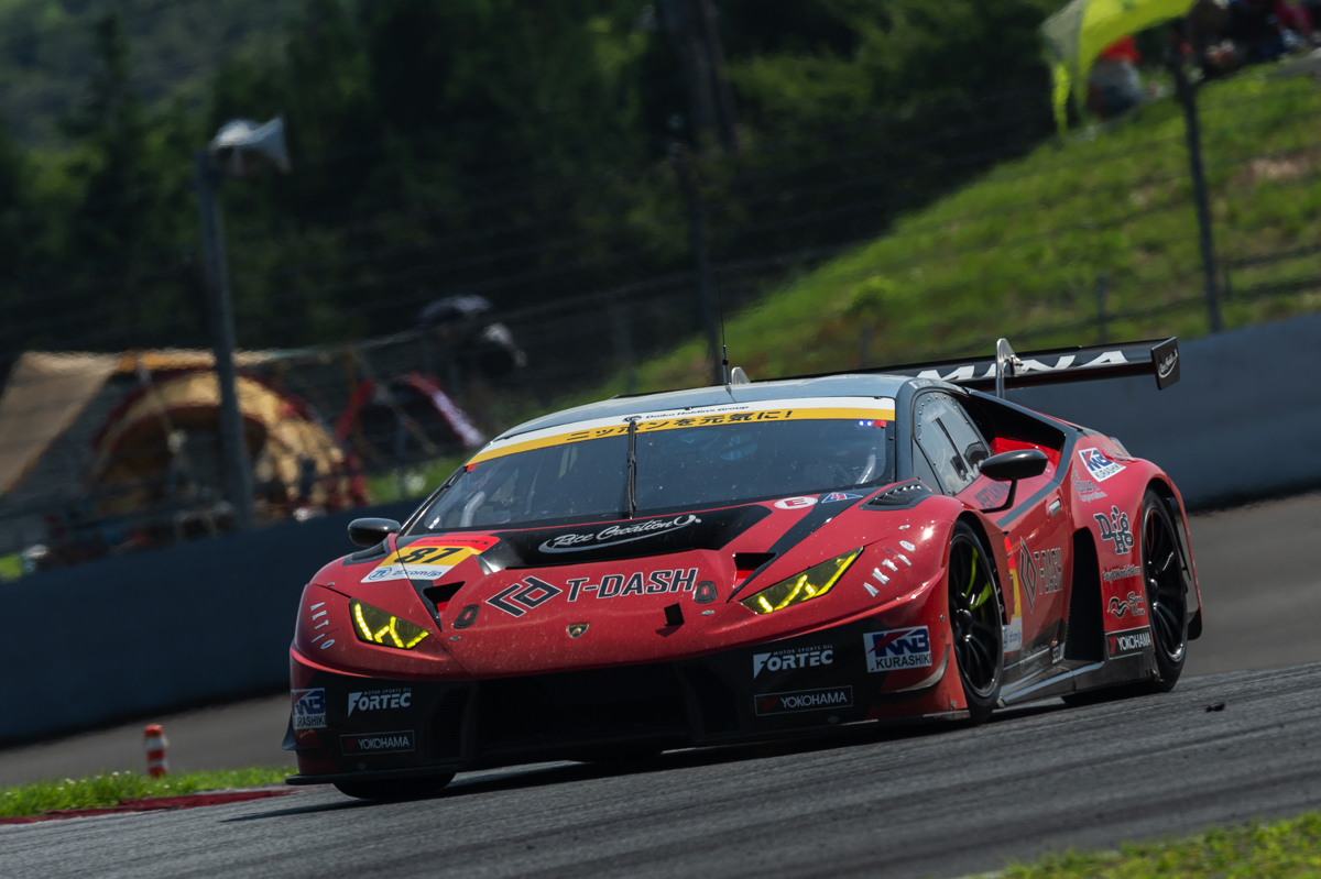 トヨタ 新型grスープラ Gt4 を発表 Super Gtマシンの Gt3 とはなにが違う Auto Messe Web 自動車情報サイト 新車 中古車 Carview