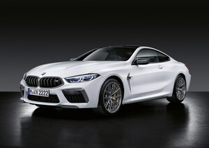BMW、M8のスポーツ度をさらに高めるMパフォーマンスパーツを発表