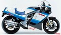 時代を切り拓いた革新のエポックマシン：スズキGSX-R750【世界初・油冷エンジン】