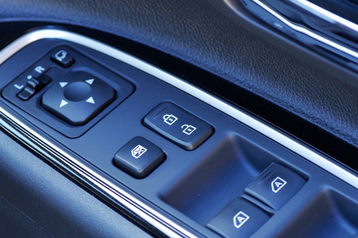 40代以上は懐かしく 若者には新鮮 令和になって消えてしまったクルマの装備５つ Auto Messe Web 自動車情報サイト 新車 中古車 Carview