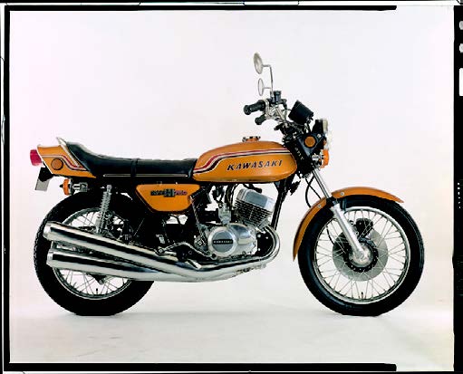 Z1 Gtサンパチ マッハiii 歴代名車が次々に生まれた時代 日本バイク100年史 Vol 008 1971 1973年 Webアルバム Webオートバイ 自動車情報サイト 新車 中古車 Carview