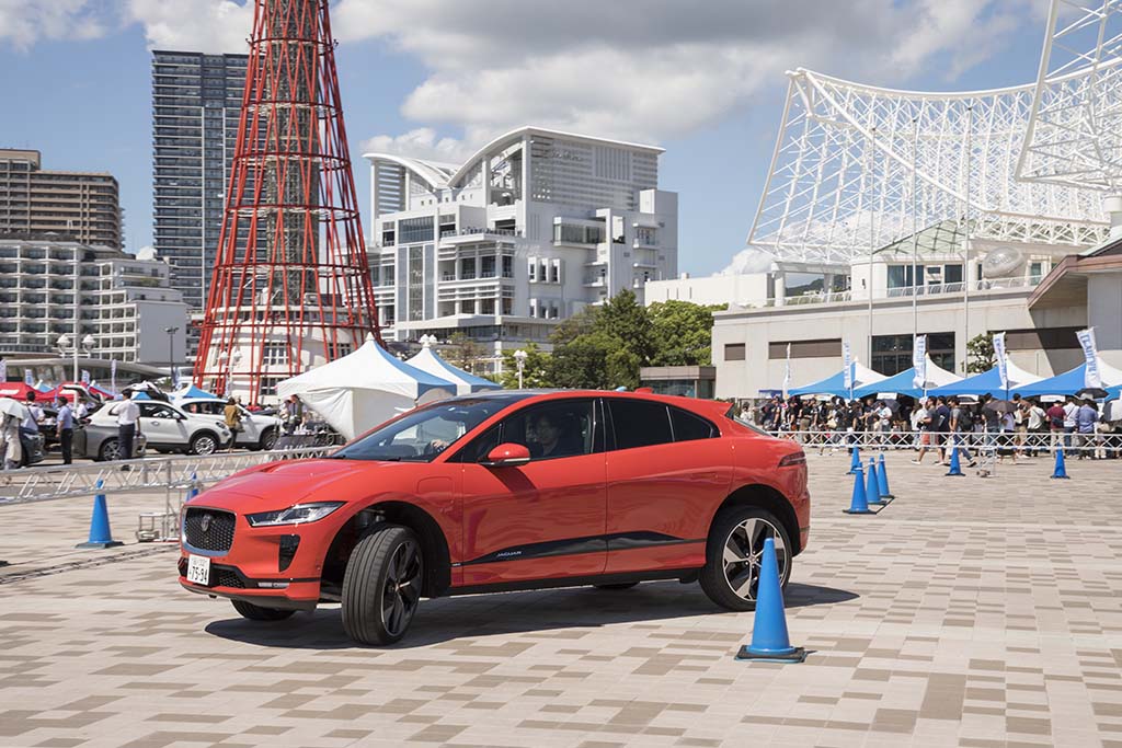 実際にev Fvcの乗り味を体験 開催レポートpart 5 最新ev Fvc試乗コーナー編 ル ボラン カーズ ミート19神戸 Le Volant Carsmeet Web 自動車情報サイト 新車 中古車 Carview