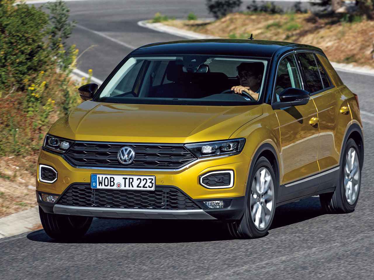海外試乗 Vwの新型suv Tロック はディーゼルエンジンを搭載して2020年に日本導入予定 Webモーターマガジン 自動車情報サイト 新車 中古車 Carview