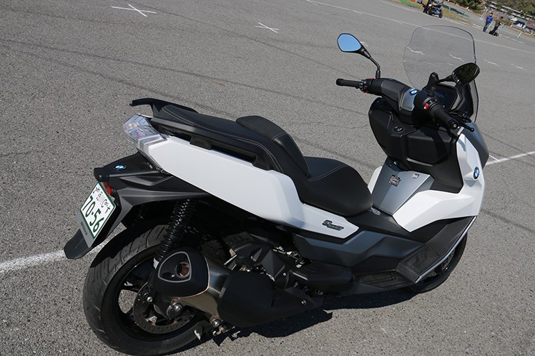Bmw C 400 Xとc 400 Gtはファッションセンスが正反対の兄弟アーバンスクーター Carview 自動車情報サイト 新車 中古車 Carview
