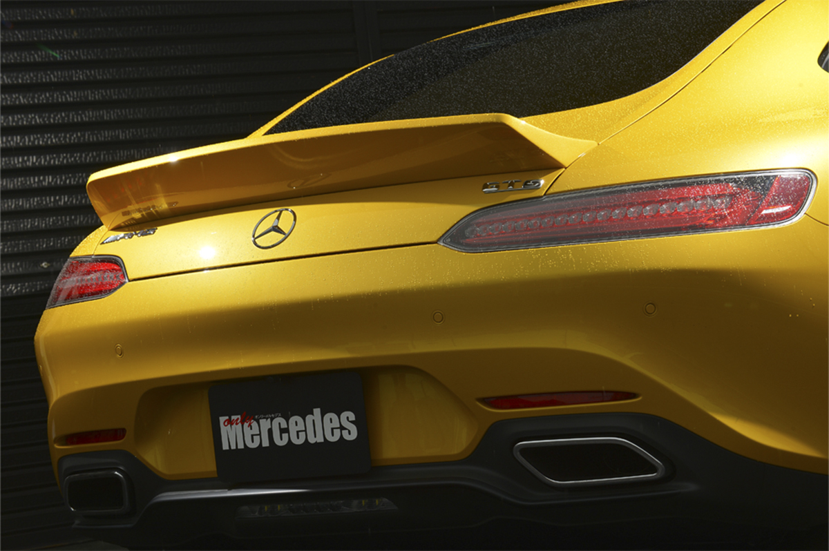 曲線的ボディライン Amg Gt にフィットするスポーツダックテール Auto Messe Web の写真 2ページ目 自動車情報サイト 新車 中古車 Carview