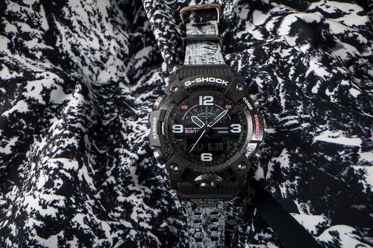 G Shock Burtonの最新コラボ 防塵 防泥性能を追求した マッドマスター を採用 多機能なトリプルセンサーも搭載 Webオートバイ 自動車情報サイト 新車 中古車 Carview