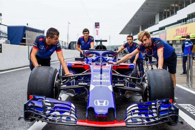 トロロッソ「新スペックPUはドライバビリティとパフォーマンスの面で改善。ハードワークで再導入してくれたホンダに感謝」：F1日本GP金曜
