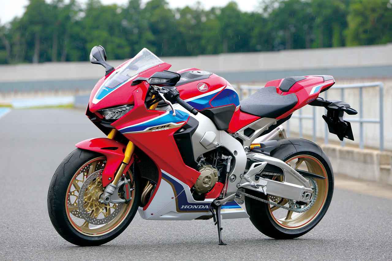 Cbr1000rr R徹底攻略 3 ついに日本降臨 史上最強cbr スタンバイ完了 Cbr歴代モデル比較編 Webオートバイ 自動車情報サイト 新車 中古車 Carview