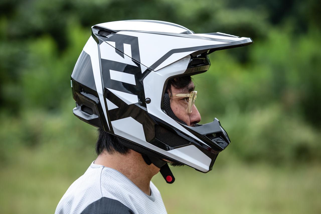 公道okなfox新v1ヘルメットが びっくりするほど軽かった件 Webオートバイ の写真 7ページ目 自動車情報サイト 新車 中古車 Carview