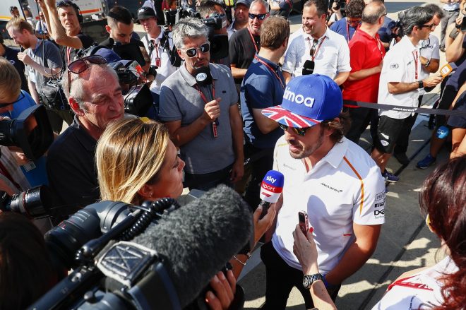 アロンソ「中団の序列は変わらないが、少しでもQ3に近づきたい」：F1イギリスGP金曜