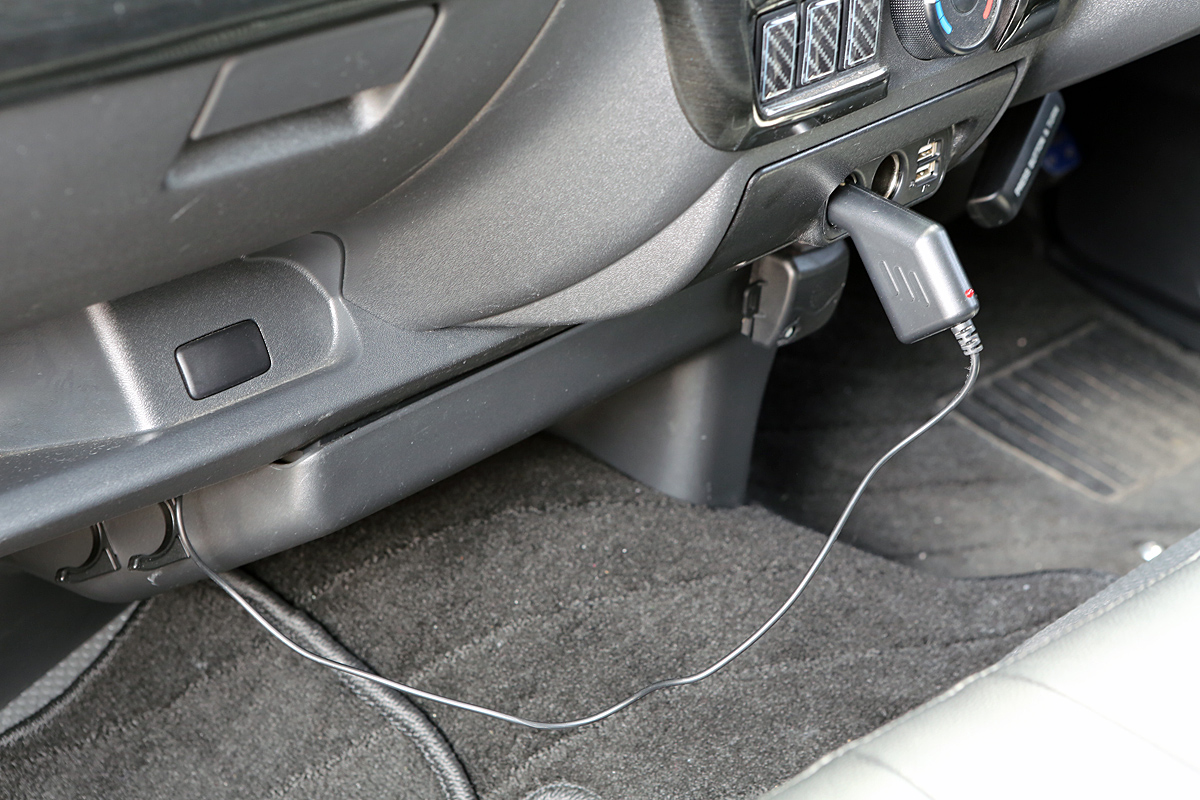 Diy 追加配線を美しく整理 万能 コードレール Auto Messe Web 自動車情報サイト 新車 中古車 Carview