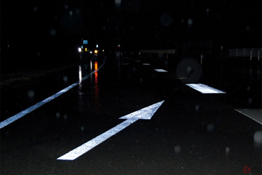 危険はないのか 道路の停止線や横断歩道がほぼ消えた場所 白線の補修は誰がやる くるまのニュース 自動車情報サイト 新車 中古車 Carview
