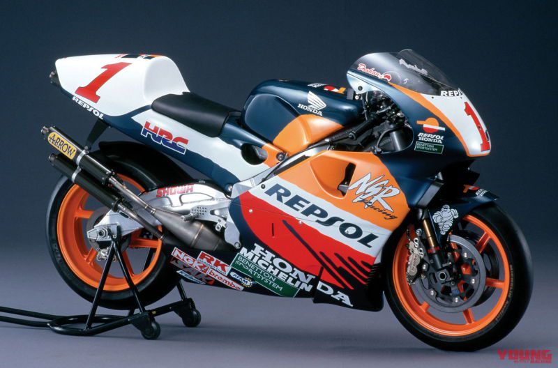 Motogp 25周年のレプソルホンダチーム体制発表にレジェンドライダーが集う Webヤングマシン 自動車情報サイト 新車 中古車 Carview