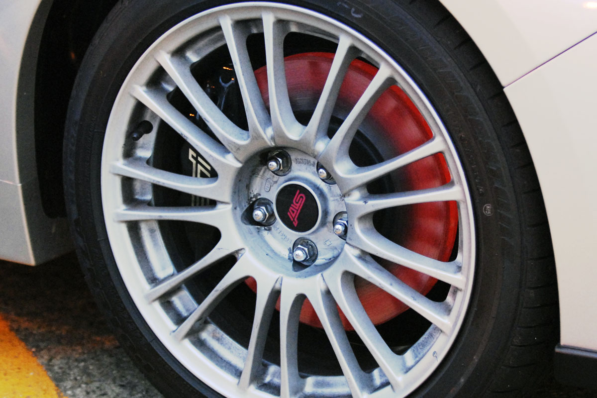 ブレーキパッド ローターの 使い切り は危険 交換時期の正しい目安とは Auto Messe Web 自動車情報サイト 新車 中古車 Carview