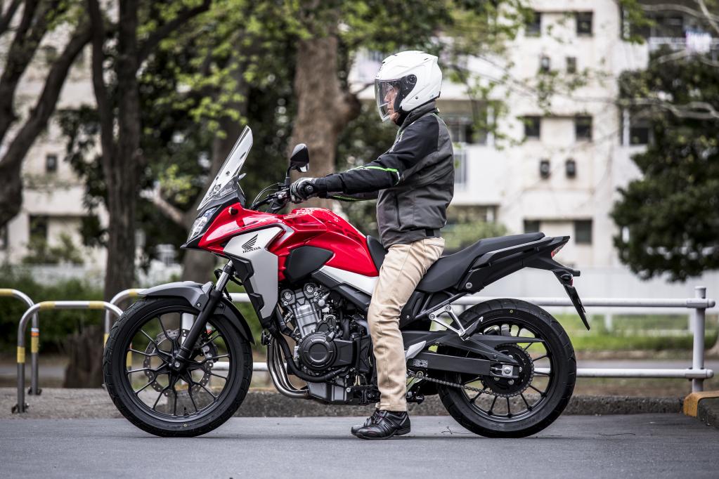 実走燃費28 6km L ホンダ 400xは 何から何までちょうどいい そんなバイクである Motorfan 自動車情報サイト 新車 中古車 Carview