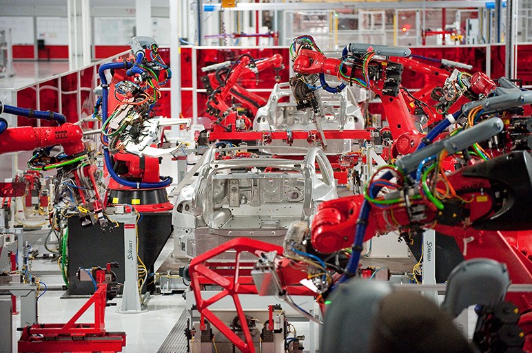 テスラに乗ってテスラを作っているロボットの製造工場を見学に行った Carview 自動車情報サイト 新車 中古車 Carview