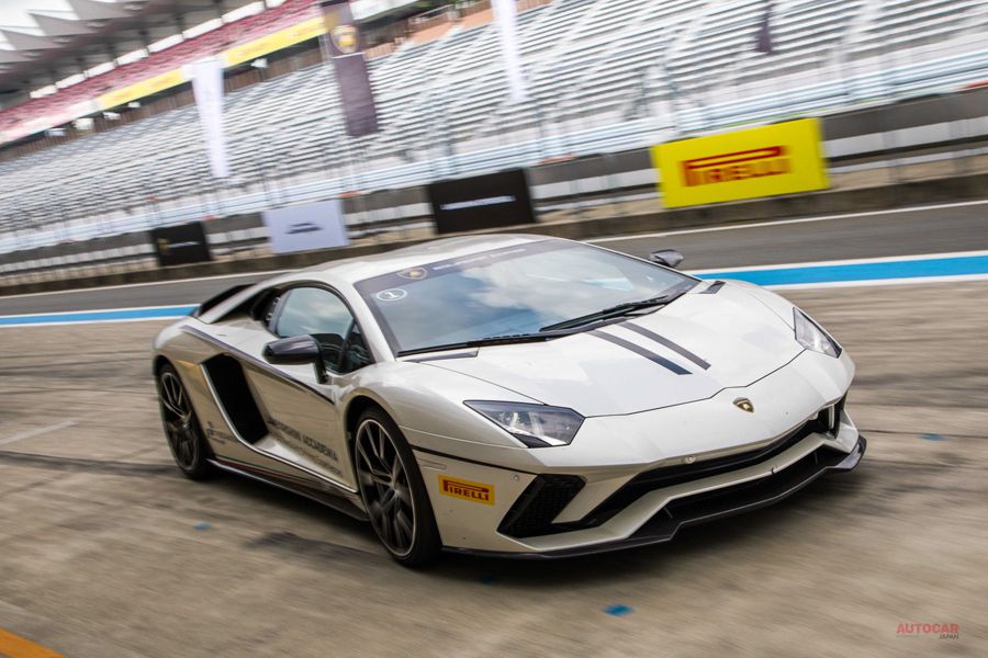 ランボルギーニ アヴェンタドールs ウラカン ペルフォルマンテ サーキット試乗 Autocar Japan の写真 12ページ目 自動車情報サイト 新車 中古車 Carview