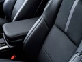 クラウンに安全性とデザイン性を高めた特別仕様車