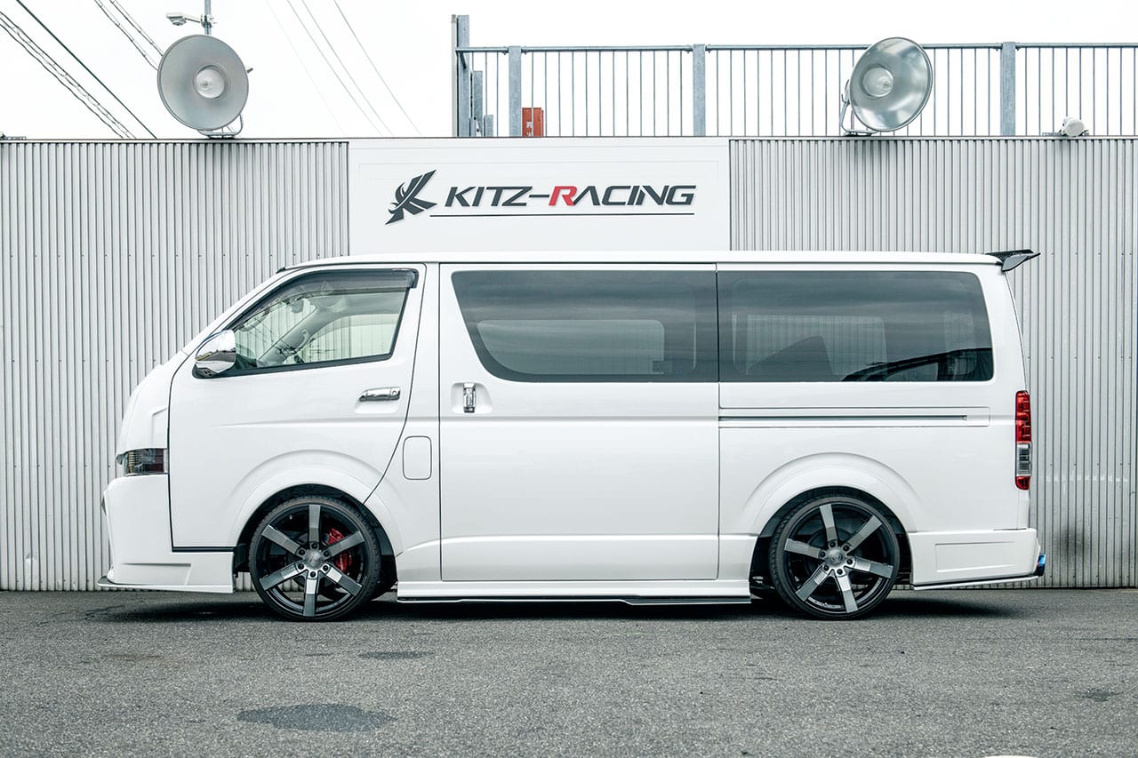 乗り心地もいい仕上がり エアバッグ シリンダーのシステム Kitz Racing ハイエース エアサス カスタム スタイルワゴン ドレスアップナビ 自動車情報サイト 新車 中古車 Carview